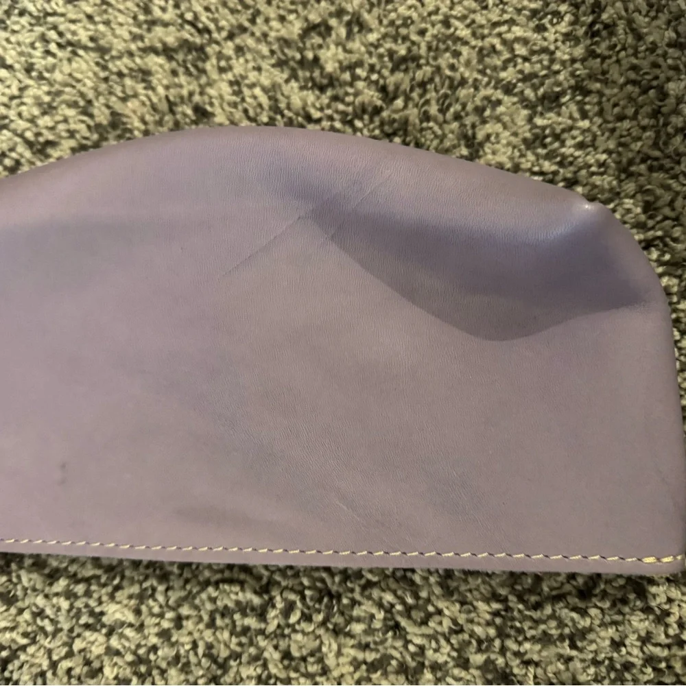 Portland Leather Lavender Cosmetic Case - Picture 1 of 2